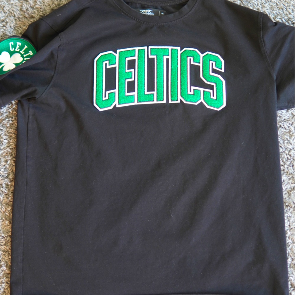 NBA Boston Celtics Medium Mens Short Sleeve Black & Green T-shirt
